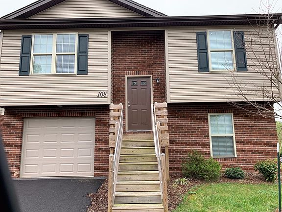 3rd image of 1720 Skyline Dr #108