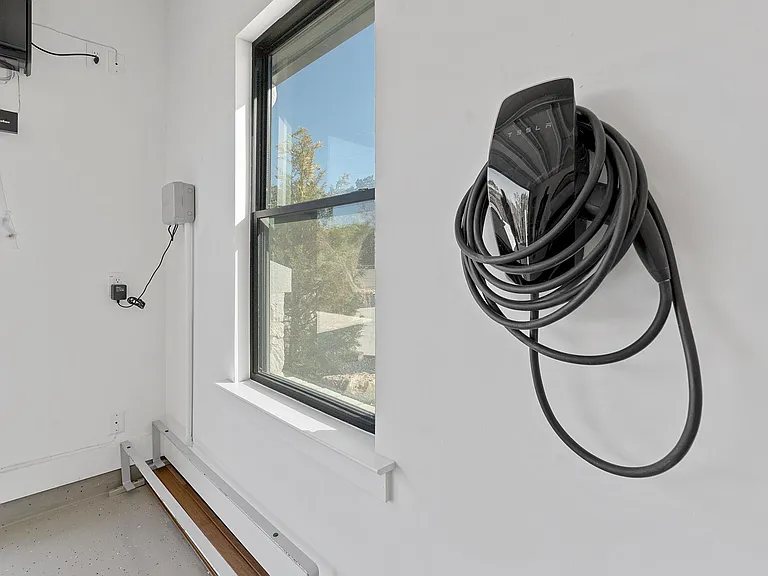 20806 Northland Cir — Photo 38