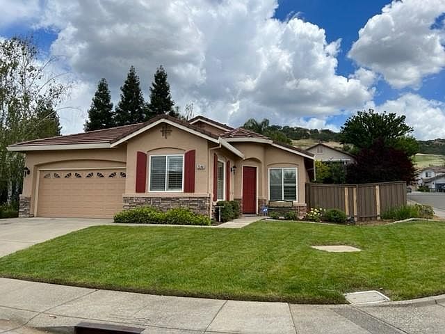 1st image of 2044 Larkhall Cir