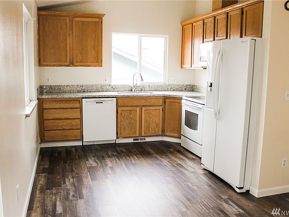 4th image of 5600 73rd Ave NE