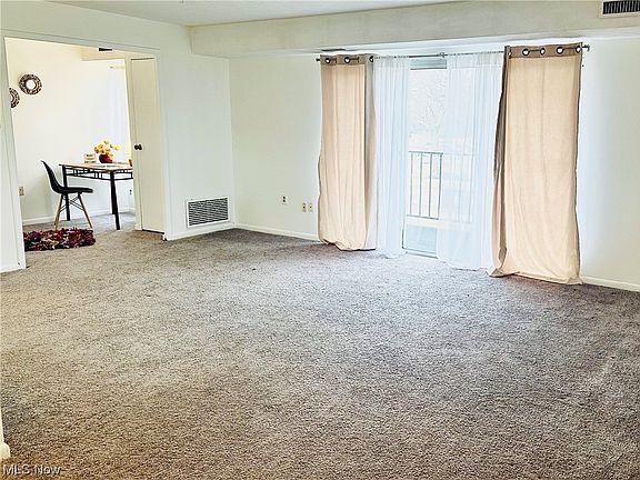 4th image of 1900 King James Pkwy APT 201