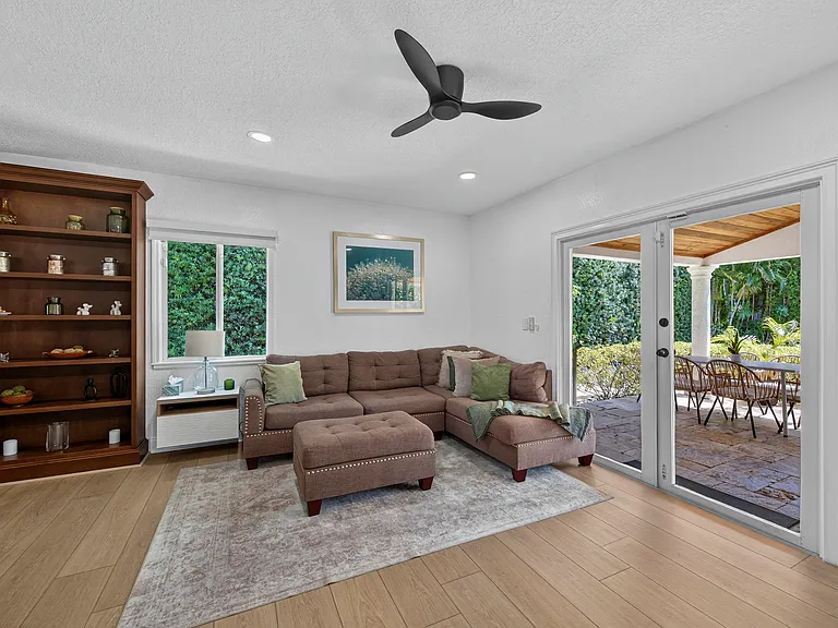 510 NE 8th Ave — Photo 7