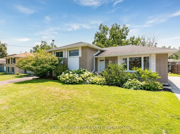 89 Steel St, Barrie, ON L4M 2G1