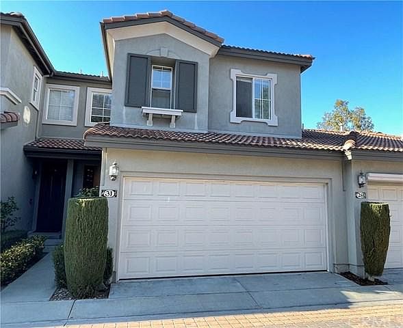 1st image of 31 Trofello Ln