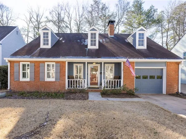 111 Roswell Green Ln, Roswell, GA 30075