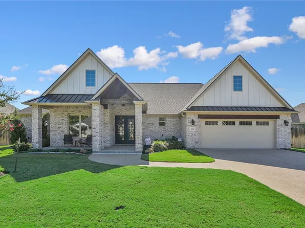 3220 Rose Hill Ln, Bryan, TX 77808