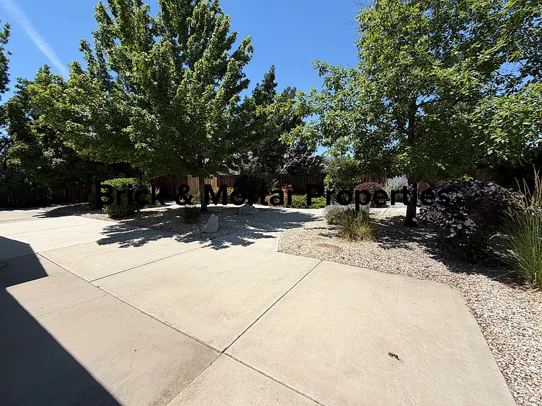 202 Spyglass Ct — Photo 14