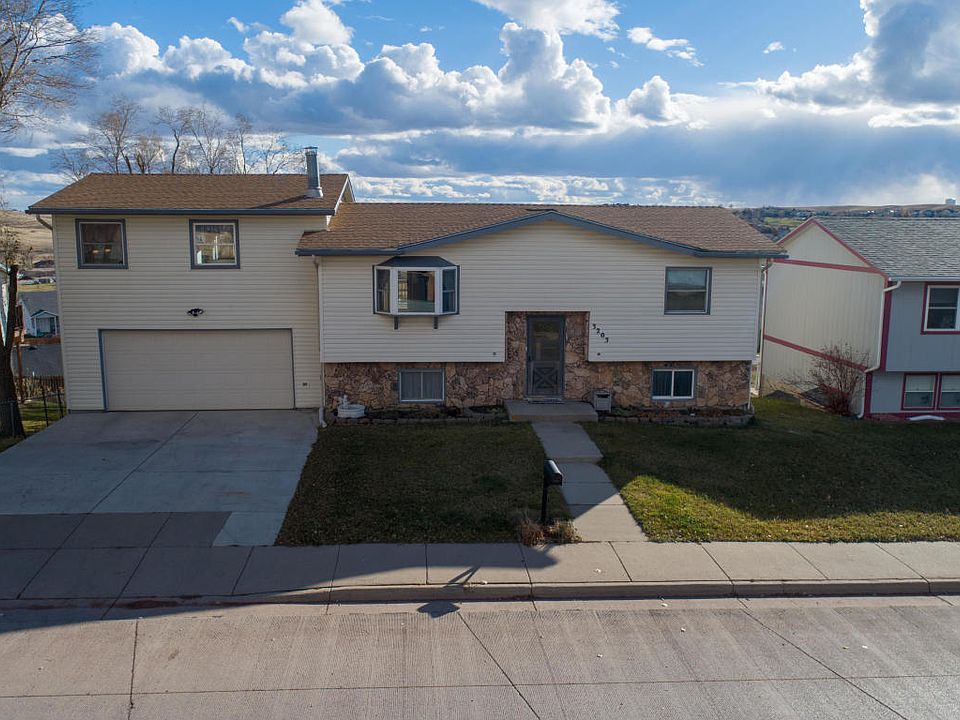 1st image of 3203 Foothills Blvd