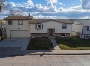 3203 Foothills Blvd, Gillette, WY 82716