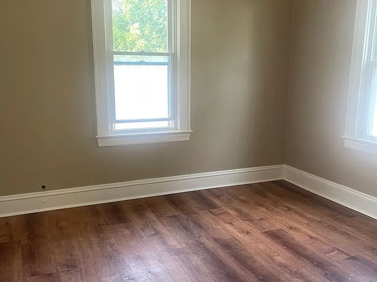 4397 Ardmore Rd — Photo 10