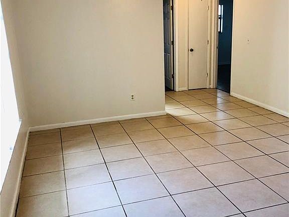 5th image of 104 Jayside Ln