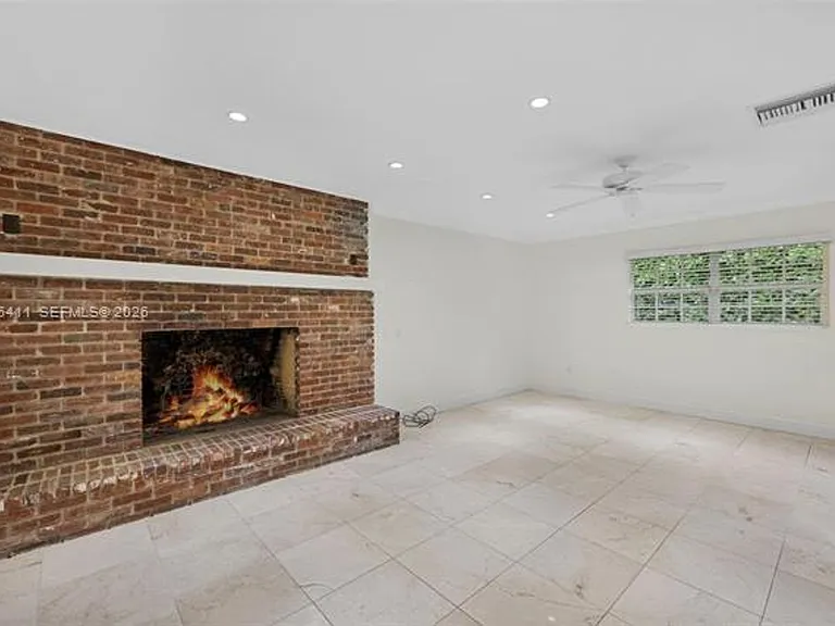 1246 Algardi Ave #0 — Photo 10