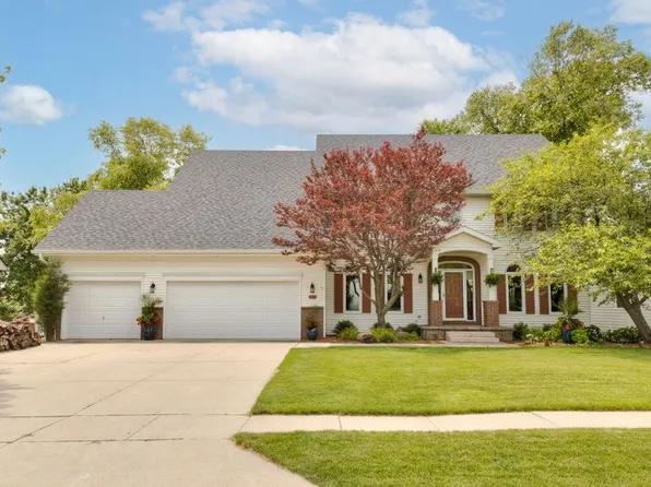 5970 Beechtree Dr, West Des Moines, IA 50266