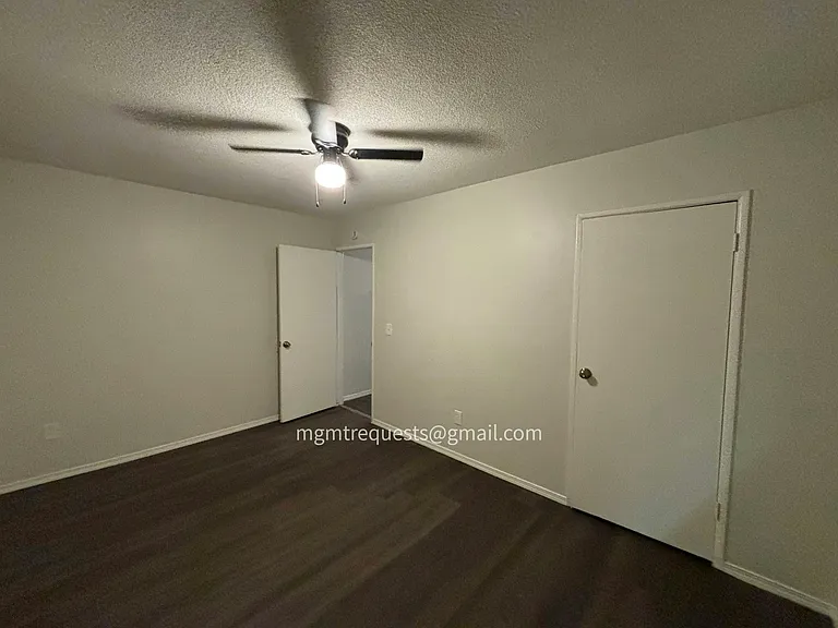 1455 Veterans Way #F — Photo 5