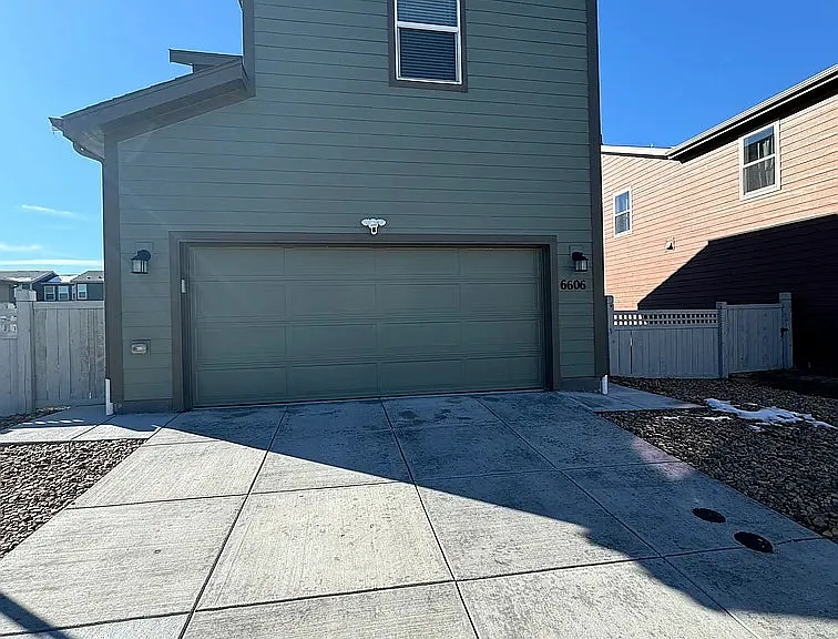 6606 N Cathay St — Photo 2