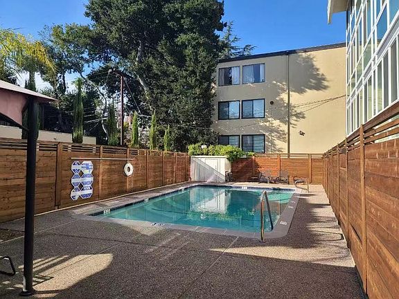 4th image of 6 Seville Way APT 304