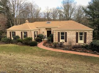 35 E Fox Chase Rd, Chester, NJ 07930