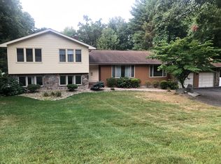 176 Tumblebrook Dr, South Windsor, CT 06074