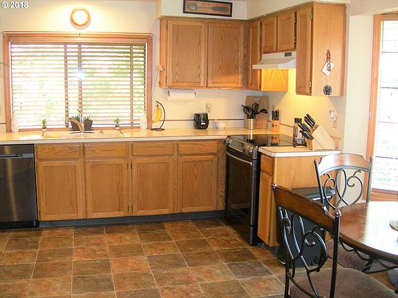 5th image of 14901 SE Greenpark Cir