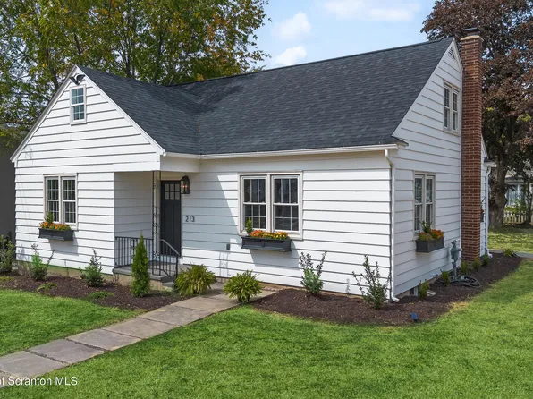 213 N Apple St, Dunmore, PA 18512
