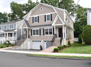 108 Oak St #A, Harrison, NY 10528