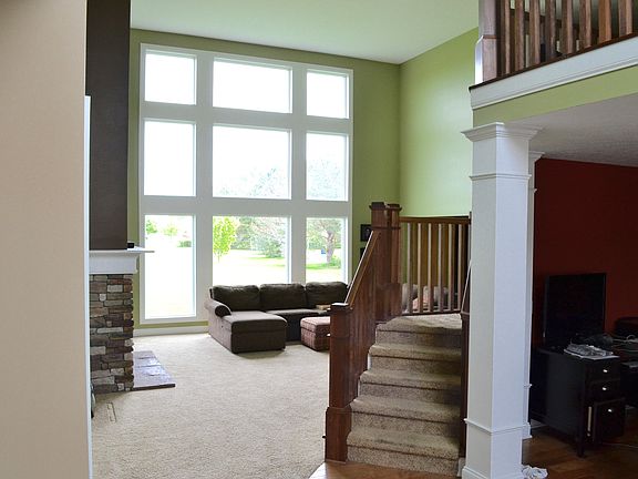 3rd image of 247 Saint Thomas Dr