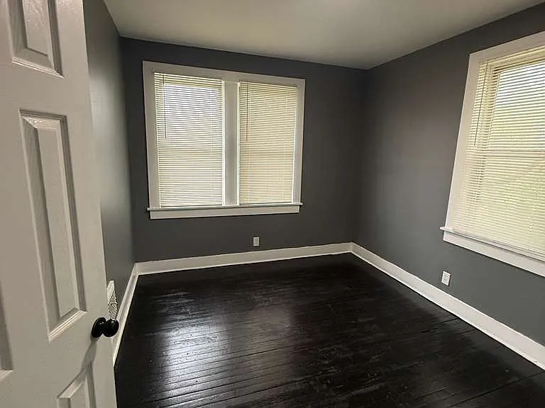 2676 Sturtevant St #4 — Photo 13
