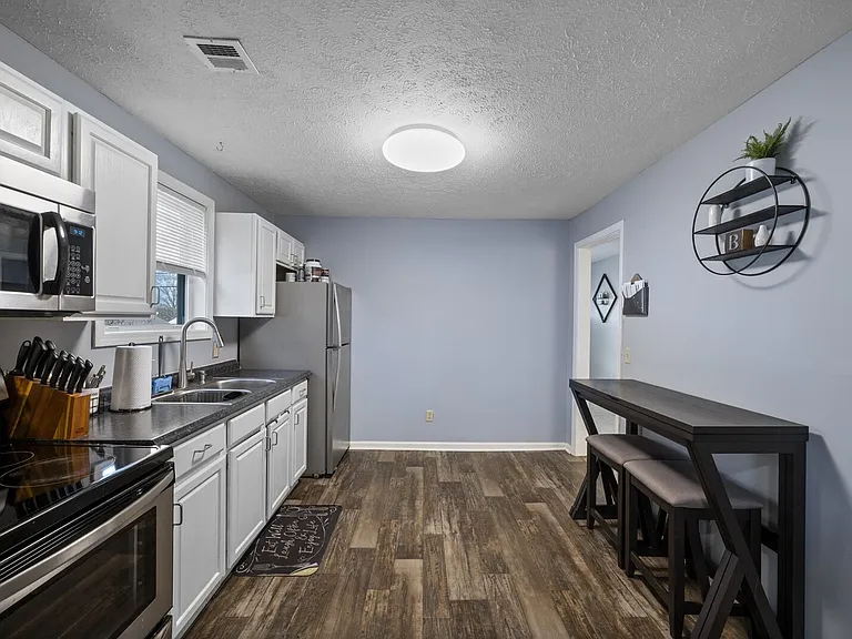 1232 Paradise Hill Rd — Photo 8