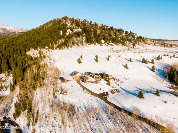 20 Trail Ride Ln, Cora, WY 82925