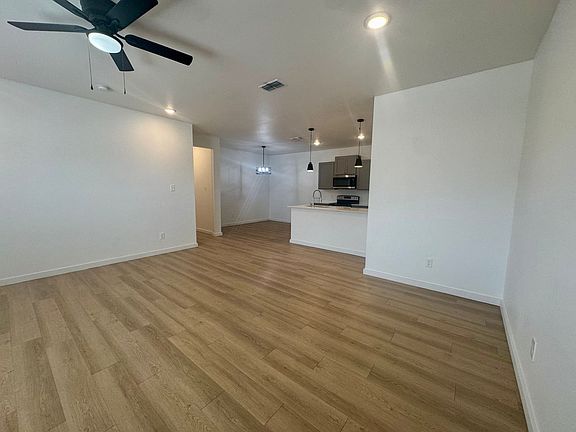 2nd image of 5701 Kemper St
