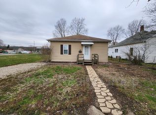 1249 S 7th St, Clinton, IN 47842