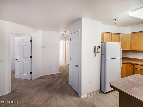 5th image of 6109 Debarr Rd #C109