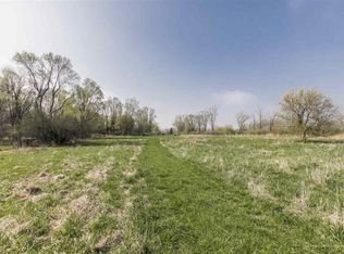 3020 Otis Rd SE, Cedar Rapids, IA 52403