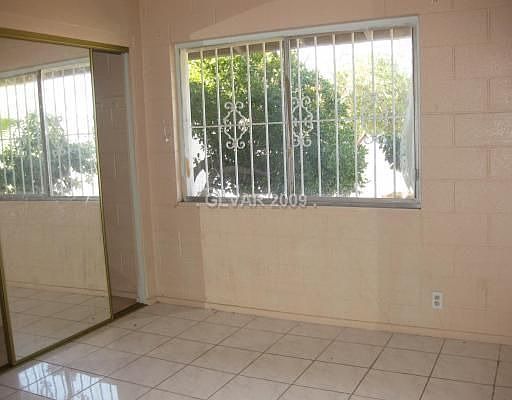 1st image of 2235 Capistrano Ave