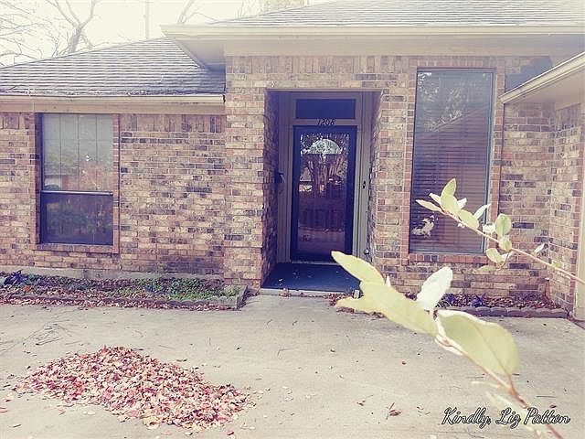 1st image of 1208 Boyd Dr