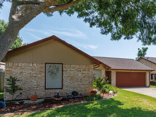 6912 Lyndale Dr, Watauga, TX 76148