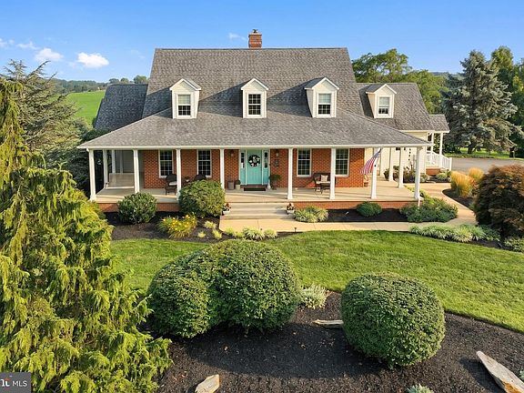 2nd image of 821 Zimmerman Rd