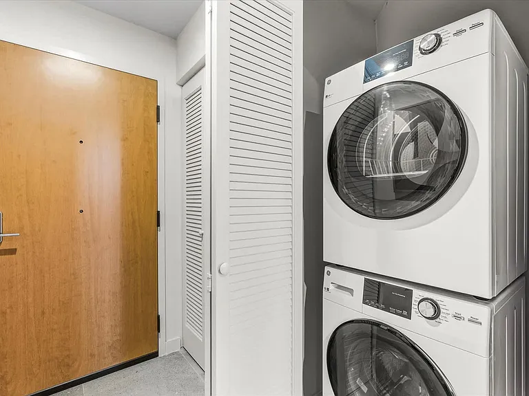 Washer/Dryer