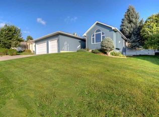 616 Alta Vista Dr, Rapid City, SD 57701