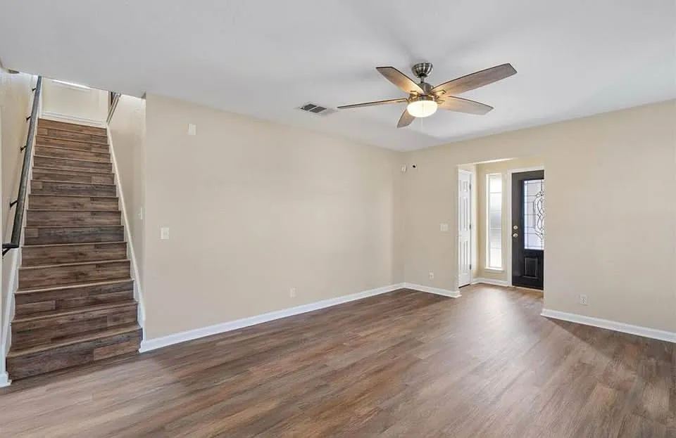 112 Lakemont Dr