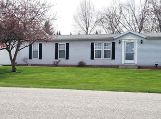 2563 E Wooster Rd, Warsaw, IN 46580