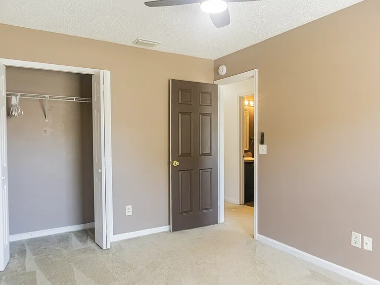 2034 Belhaven Dr — Photo 11