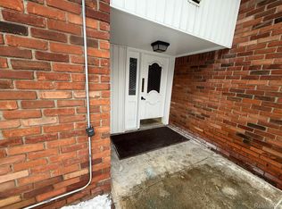 1862 Colonial Village Way, Waterford, MI 48328