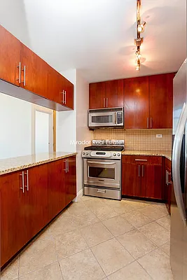 Rented by Mirador Real Estate | media 9