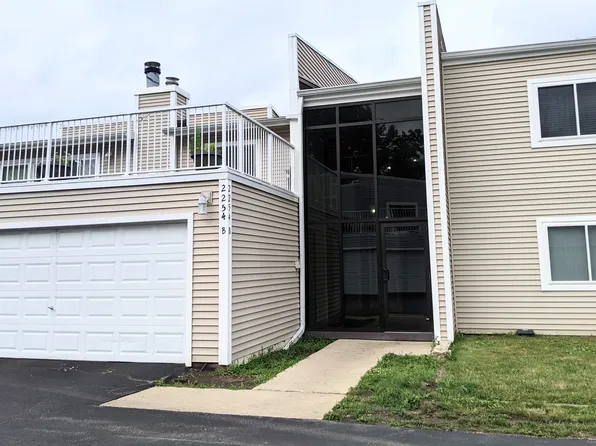 2254 Baldwin Way #5B, Palatine, IL 60074