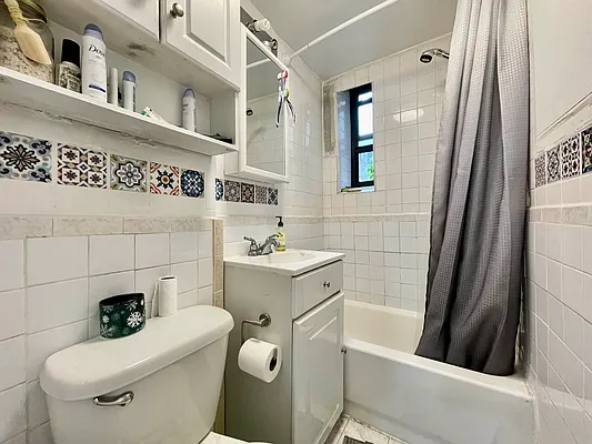 Rented by J Misrahi Realty Corp | media 8