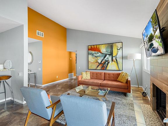 4th image of 2515 N Hermosa Dr