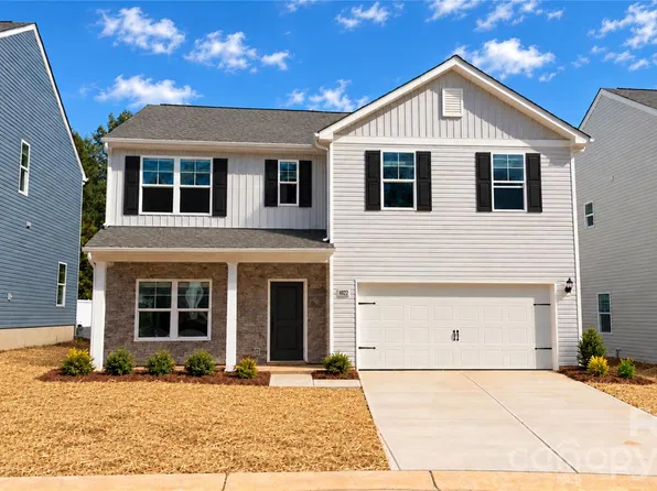 8929 Sawyer Run Ct, Charlotte, NC 28215