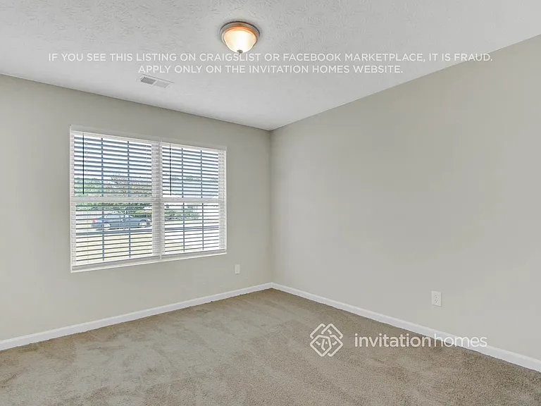 4035 Hollow Spring Trl — Photo 14