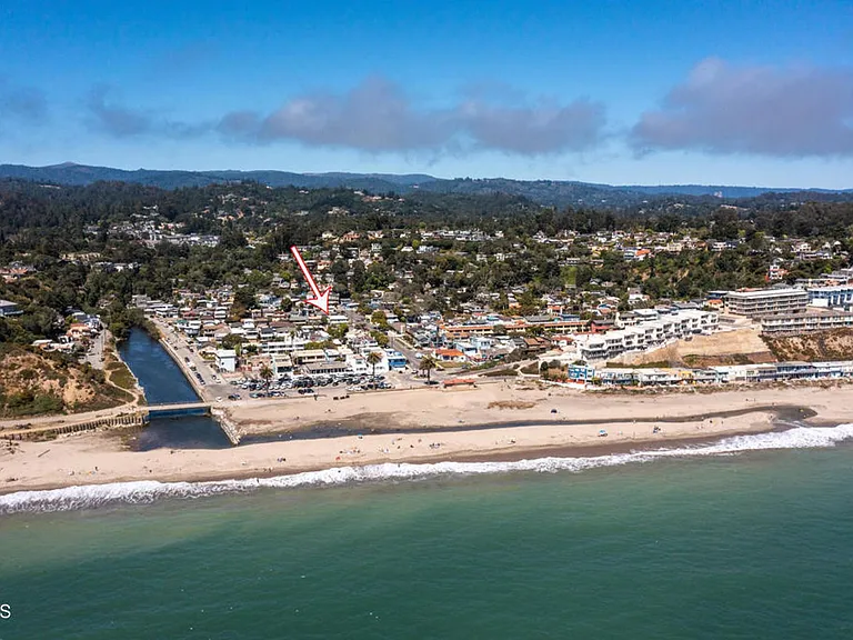 205 Aptos Beach Dr — Photo 3